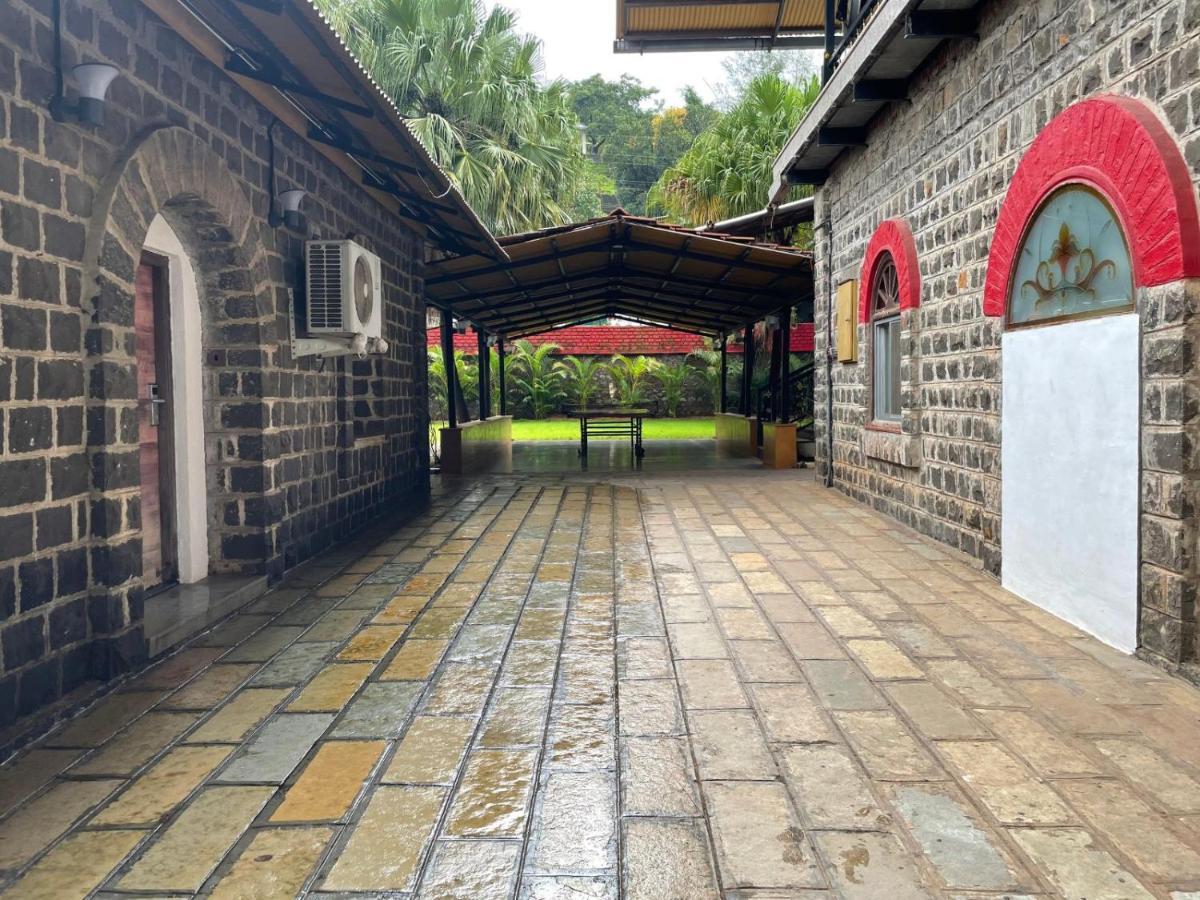 The Green Gate Resort Mulshi ภายนอก รูปภาพ